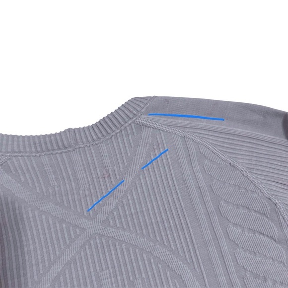 Lululemon Rest Less Pullover Top Size 4 Heathered Silver Long Sleeve AS IS - Picture 7 of 11